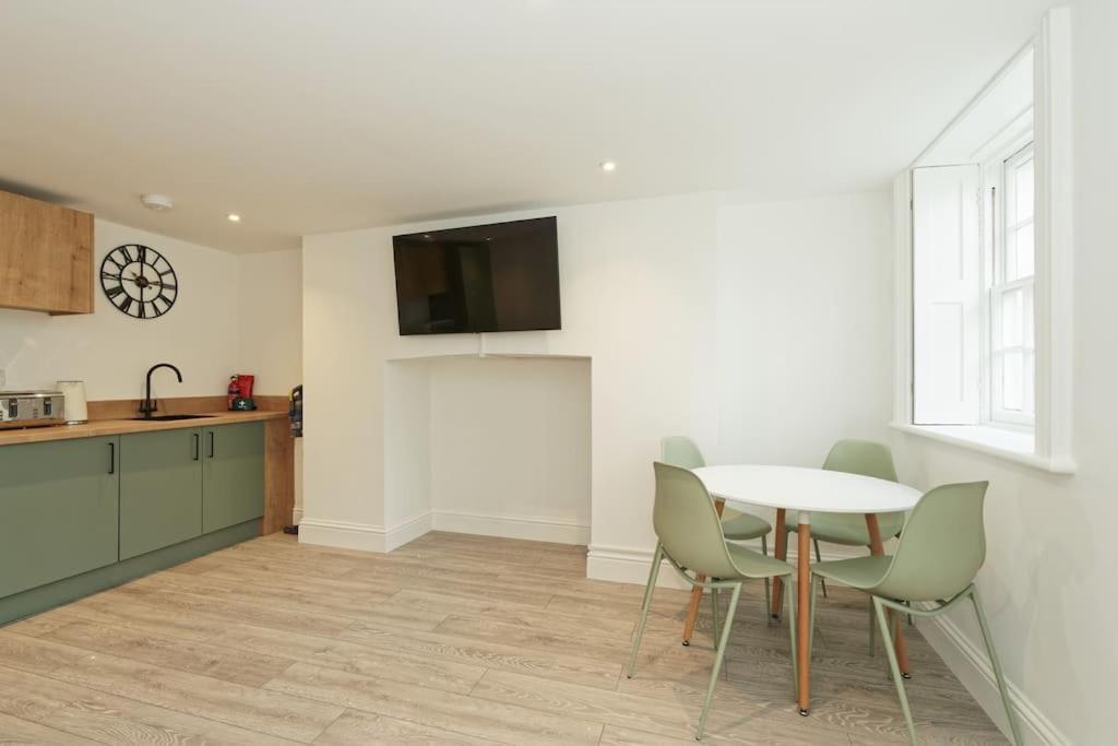 Stylish Beach Front Retreat 2 Bedrooms Herne Bay Zewnętrze zdjęcie